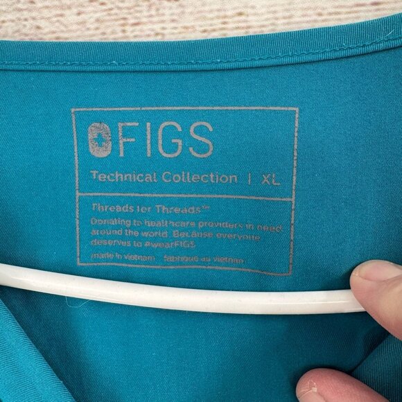 Figs‎ Casma Three Pocket Scrub Top Women's Size XL Pacific Blue - Picture 9 of 11